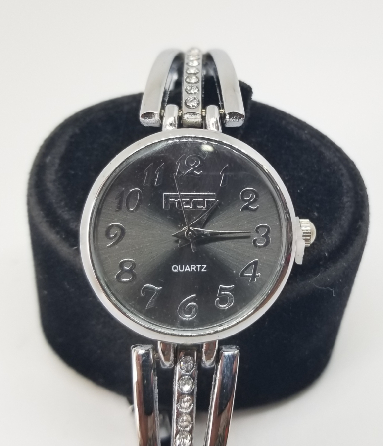 GÜMÜŞ KAPLAMA NOSTALJİK KOL SAATİ