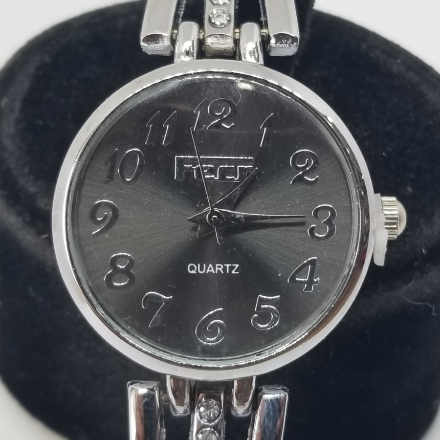 GÜMÜŞ KAPLAMA NOSTALJİK KOL SAATİ