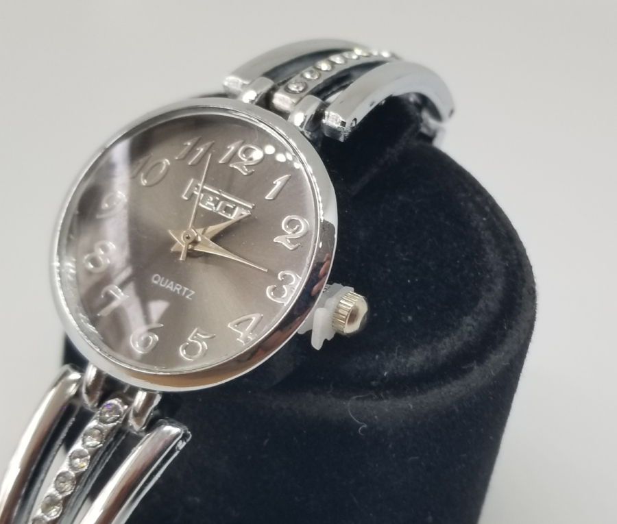 GÜMÜŞ KAPLAMA NOSTALJİK KOL SAATİ