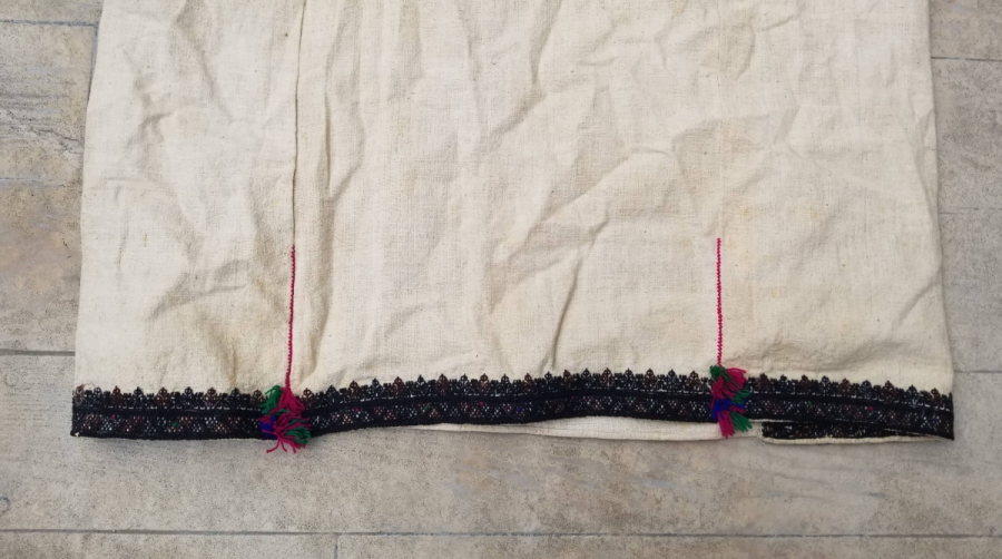 OSMANLI DÖNEMİ ETEKLERİ İŞLEMELİ KULLANILMAMIŞ - YAKASI AÇILMAMIŞ İÇLİK