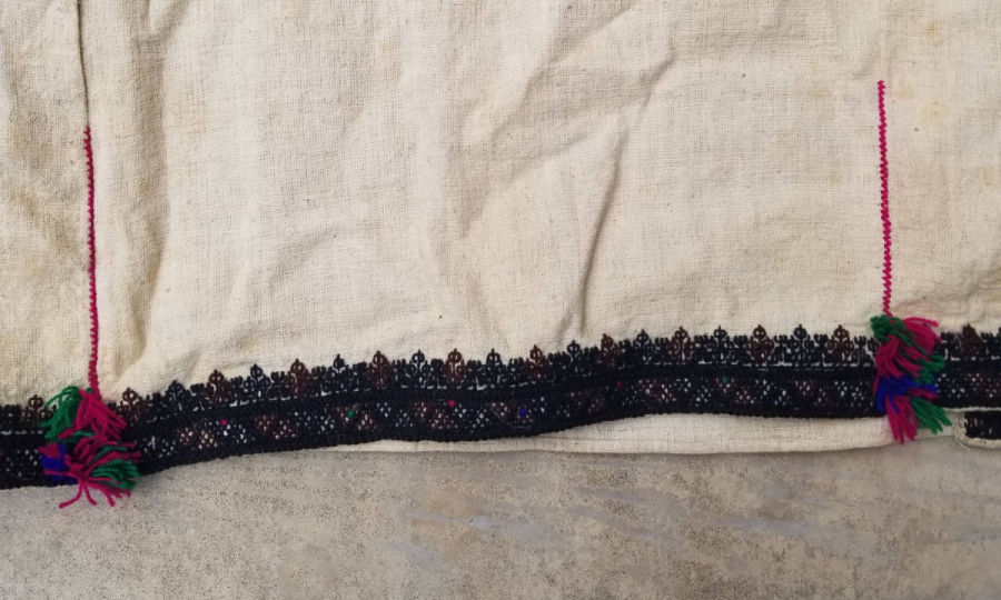 OSMANLI DÖNEMİ ETEKLERİ İŞLEMELİ KULLANILMAMIŞ - YAKASI AÇILMAMIŞ İÇLİK