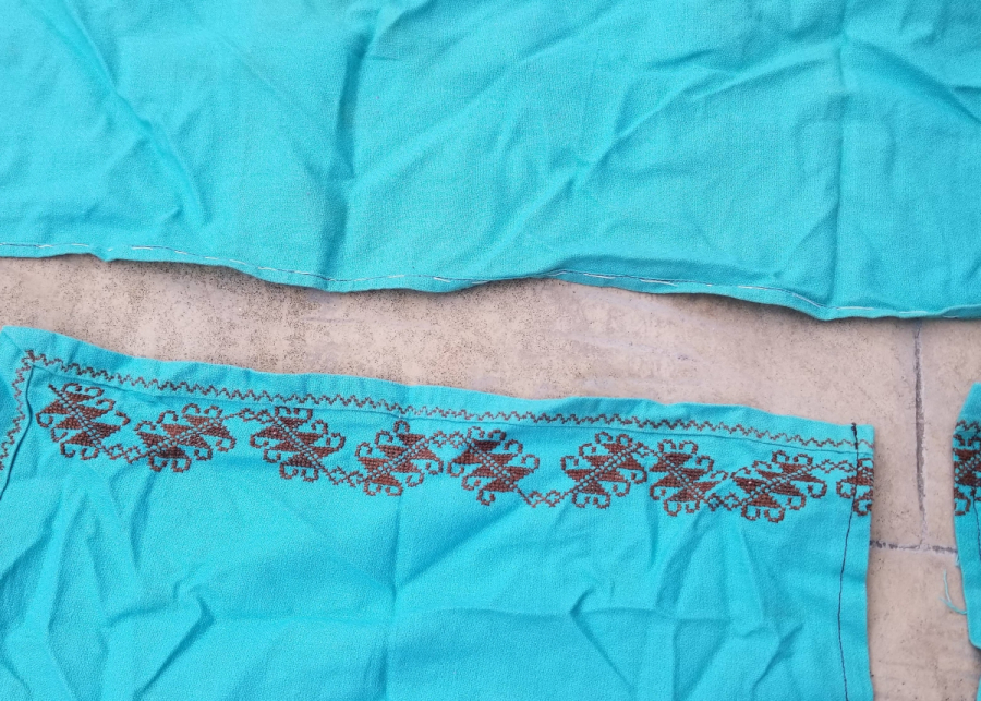 EL İŞLEMESİ ANTİKA KANAVİÇE SEDİR KENARI VE YASTIK TAKIMI