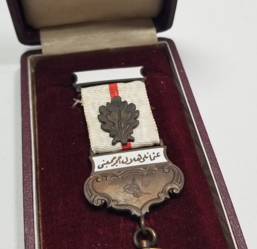 ORİJİNAL KUTUSUNDA 1. DÜNYA SAVAŞI DÖNEMİ NADİR HİLAL-İ AHMER MADALYA