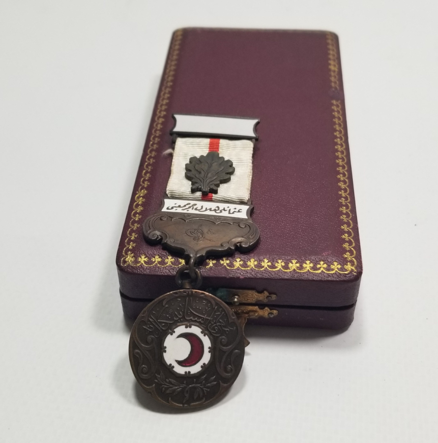 ORİJİNAL KUTUSUNDA 1. DÜNYA SAVAŞI DÖNEMİ NADİR HİLAL-İ AHMER MADALYA