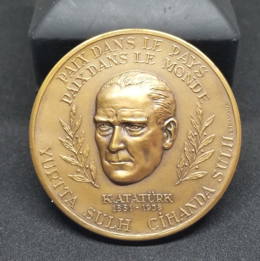 NADİR 1958 YILI BRUKSEL SERGİSİ MADALYONU