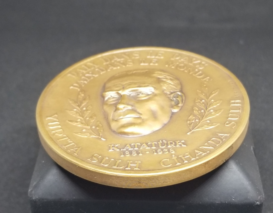 NADİR 1958 YILI BRUKSEL SERGİSİ MADALYONU