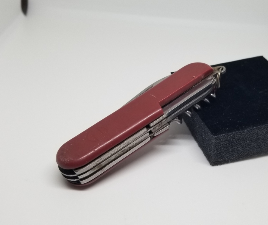 ÇOK AMAÇLI ANTİKA İSVİÇRE ÇAKISI