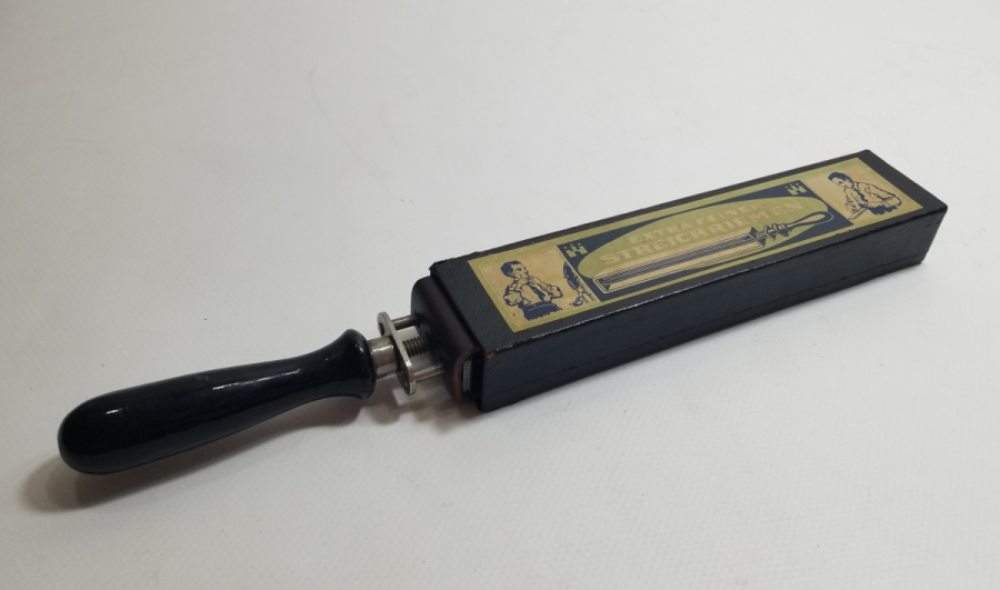 ORİJİNAL KUTUSUNDA ANTİKA BERBER USTURA BİLEYİ