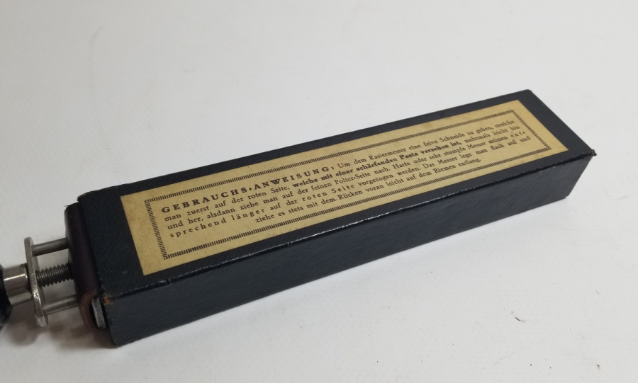 ORİJİNAL KUTUSUNDA ANTİKA BERBER USTURA BİLEYİ