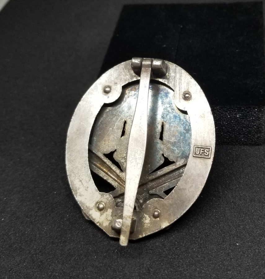 2. DÜNYA SAVAŞI DÖNEMİ NAZİ HAVACI SUBAY BRÖVESİ