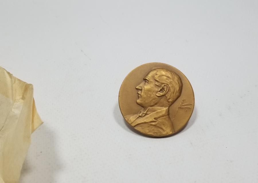 OSMANLICA GAZİ MUSTAFA KEMAL İMZALI BÜYÜK BOY ATATÜRK MADALYON