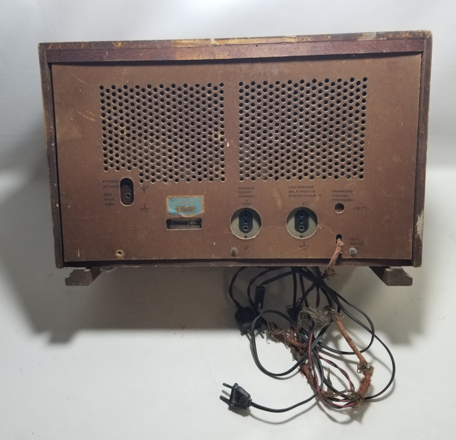 BÜYÜK BOY ANTİKA AHŞAP KASA RADYO