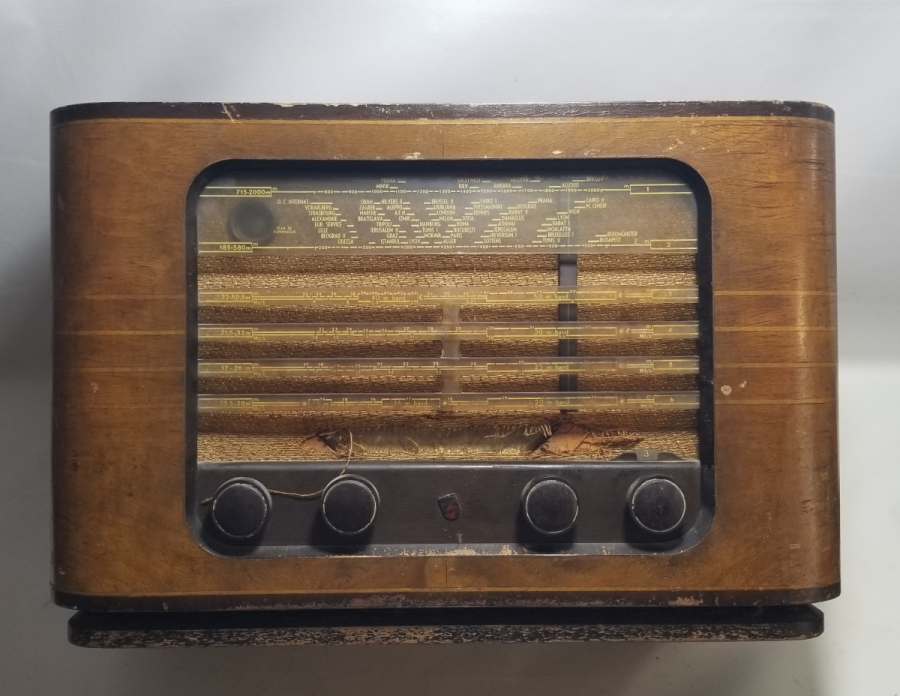 BÜYÜK BOY ANTİKA AHŞAP KASA RADYO