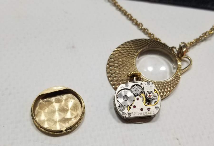 ALTIN KAPLAMA KURMALI ANTİKA KOLYE SAAT