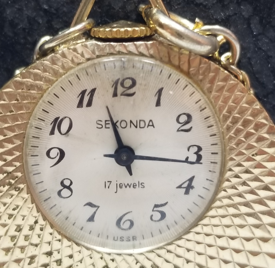 ALTIN KAPLAMA KURMALI ANTİKA KOLYE SAAT