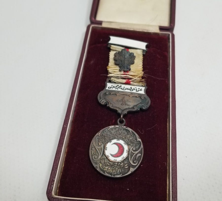 ORİJİNAL KUTUSUNDA 1. DÜNYA SAVAŞI DÖNEMİ NADİR HİLAL-İ AHMER MADALYA