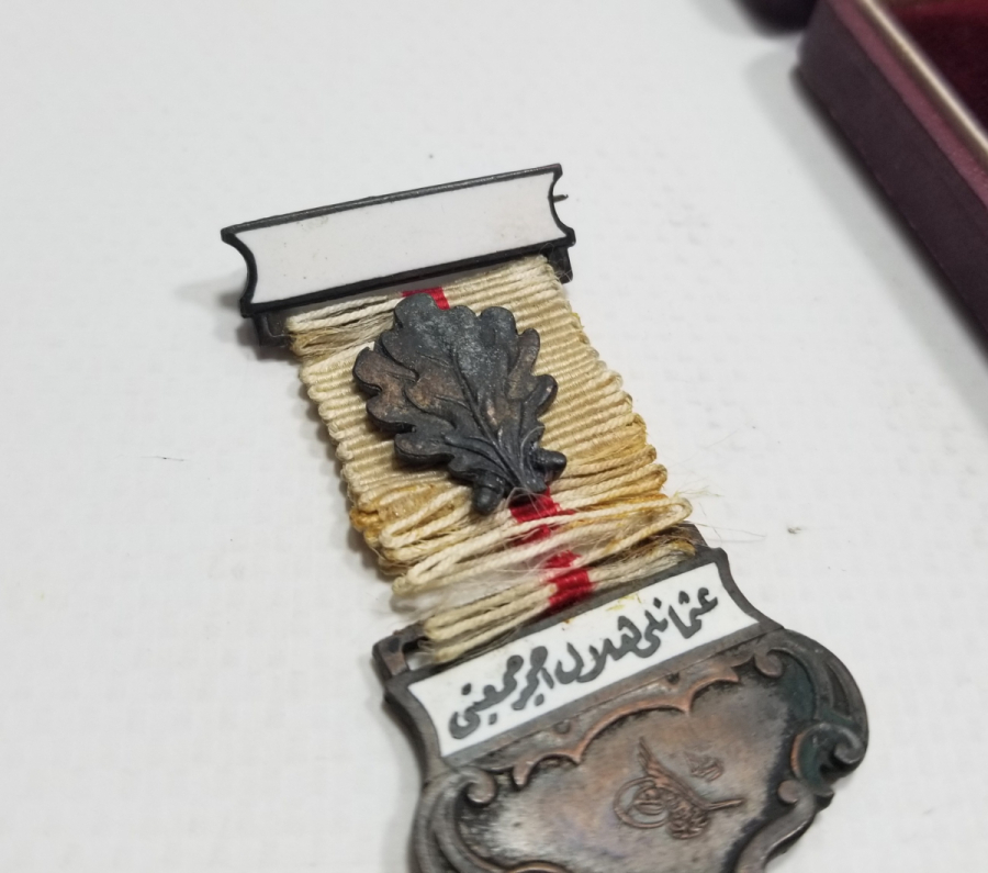 ORİJİNAL KUTUSUNDA 1. DÜNYA SAVAŞI DÖNEMİ NADİR HİLAL-İ AHMER MADALYA