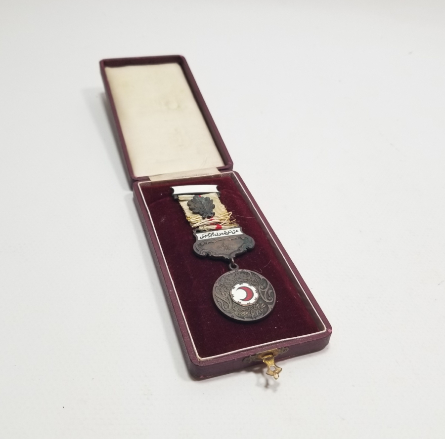 ORİJİNAL KUTUSUNDA 1. DÜNYA SAVAŞI DÖNEMİ NADİR HİLAL-İ AHMER MADALYA