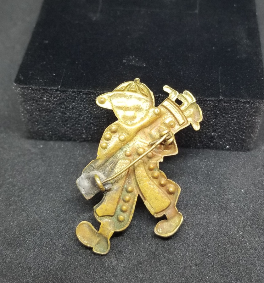 SEDEF İŞÇİLİKLİ GOLF OYNAYAN ÇOCUK GÖRSELLİ ANTİKA BROŞ