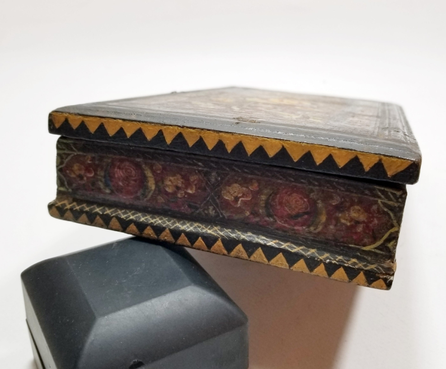 EL BOYAMA İŞÇİLİKLİ VE AYETLİ OSMANLI DÖNEMİ NADİR AHŞAP DİRHEM KUTUSU