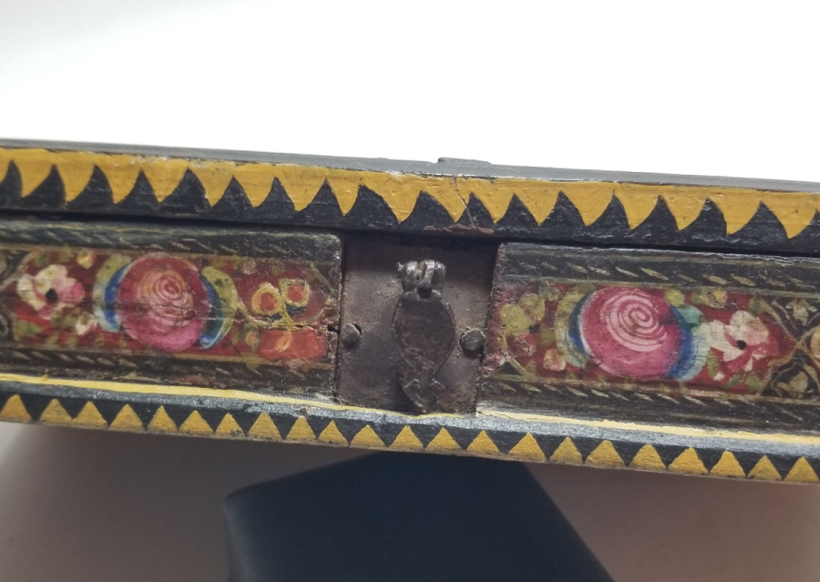 EL BOYAMA İŞÇİLİKLİ VE AYETLİ OSMANLI DÖNEMİ NADİR AHŞAP DİRHEM KUTUSU