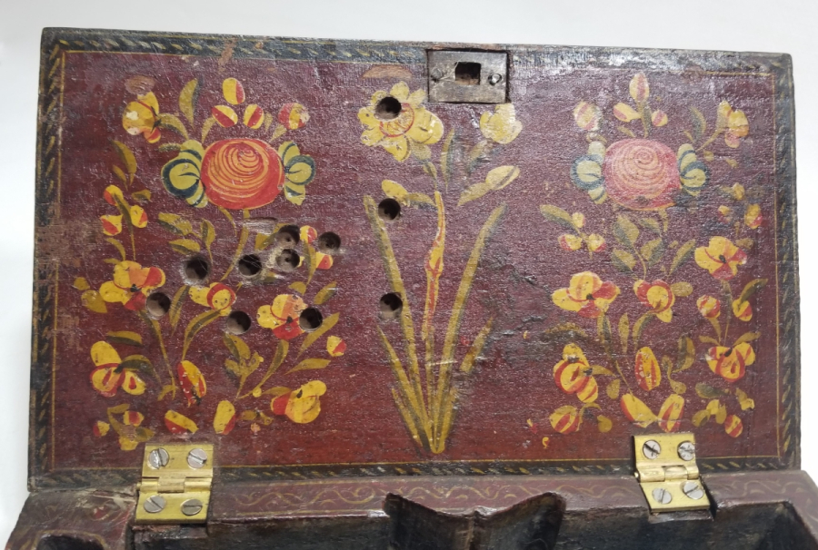 EL BOYAMA İŞÇİLİKLİ VE AYETLİ OSMANLI DÖNEMİ NADİR AHŞAP DİRHEM KUTUSU