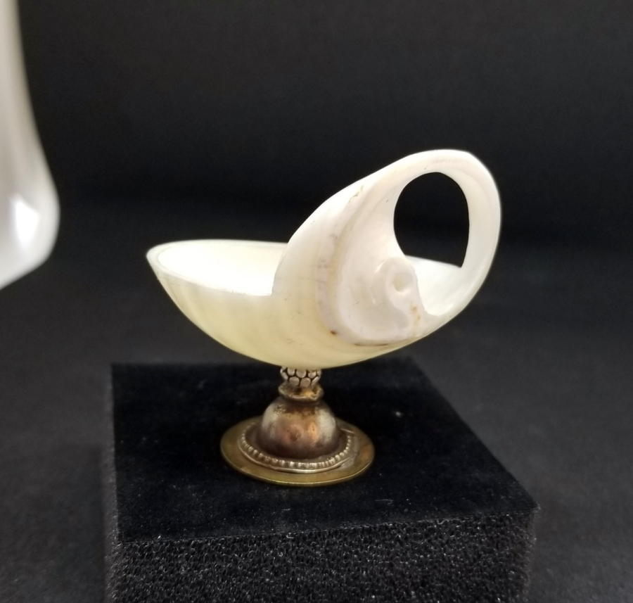 ÖZEL YAPIM GÜMÜŞ APLİKLİ ANTİKA SEDEF KAHVE YANI LOKUMLUĞU