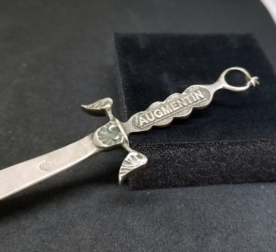 KILIÇ FORMUNDA YAPILMIŞ PROMOSYON GÜMÜŞ ZARF AÇACAĞI