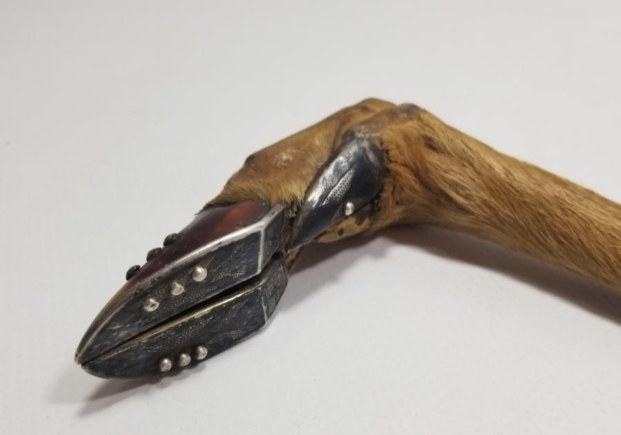 OSMANLI DÖNEMİ ÖZEL YAPIM SAVATLI GÜMÜŞ APLİKLİ CEYLAN AYAĞINDAN YAPILMIŞ BASTON