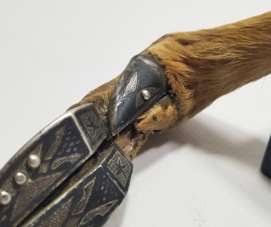 OSMANLI DÖNEMİ ÖZEL YAPIM SAVATLI GÜMÜŞ APLİKLİ CEYLAN AYAĞINDAN YAPILMIŞ BASTON