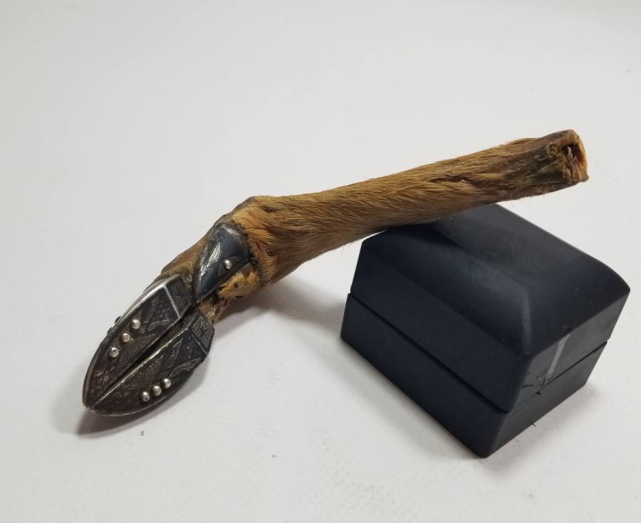 OSMANLI DÖNEMİ ÖZEL YAPIM SAVATLI GÜMÜŞ APLİKLİ CEYLAN AYAĞINDAN YAPILMIŞ BASTON