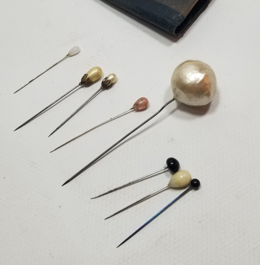 ANTİKA PELERİN İĞNELERİ LOTU