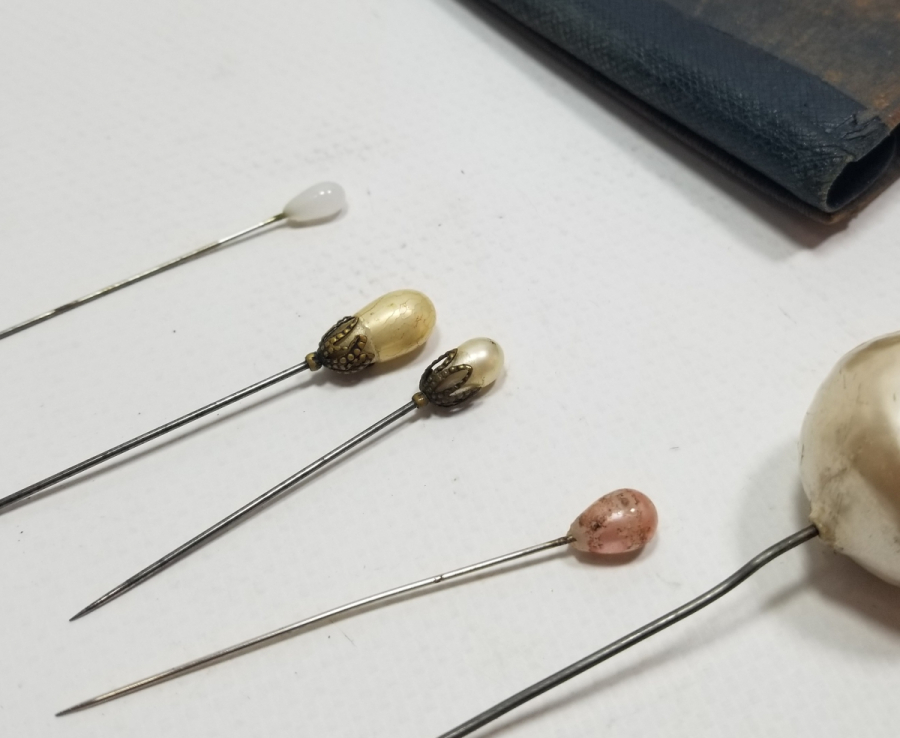 ANTİKA PELERİN İĞNELERİ LOTU