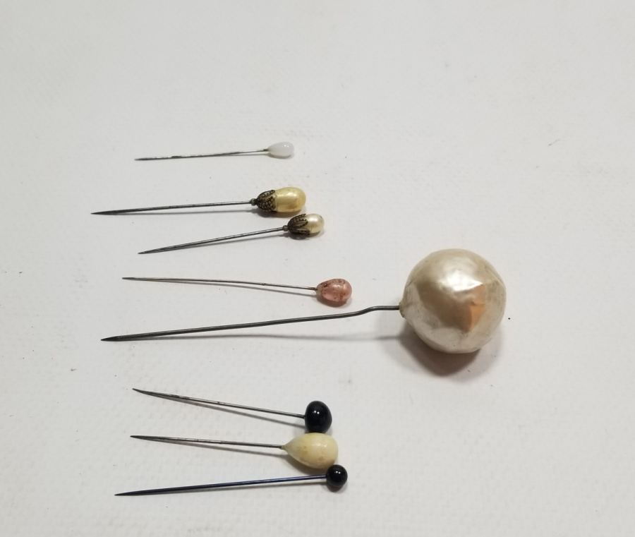 ANTİKA PELERİN İĞNELERİ LOTU