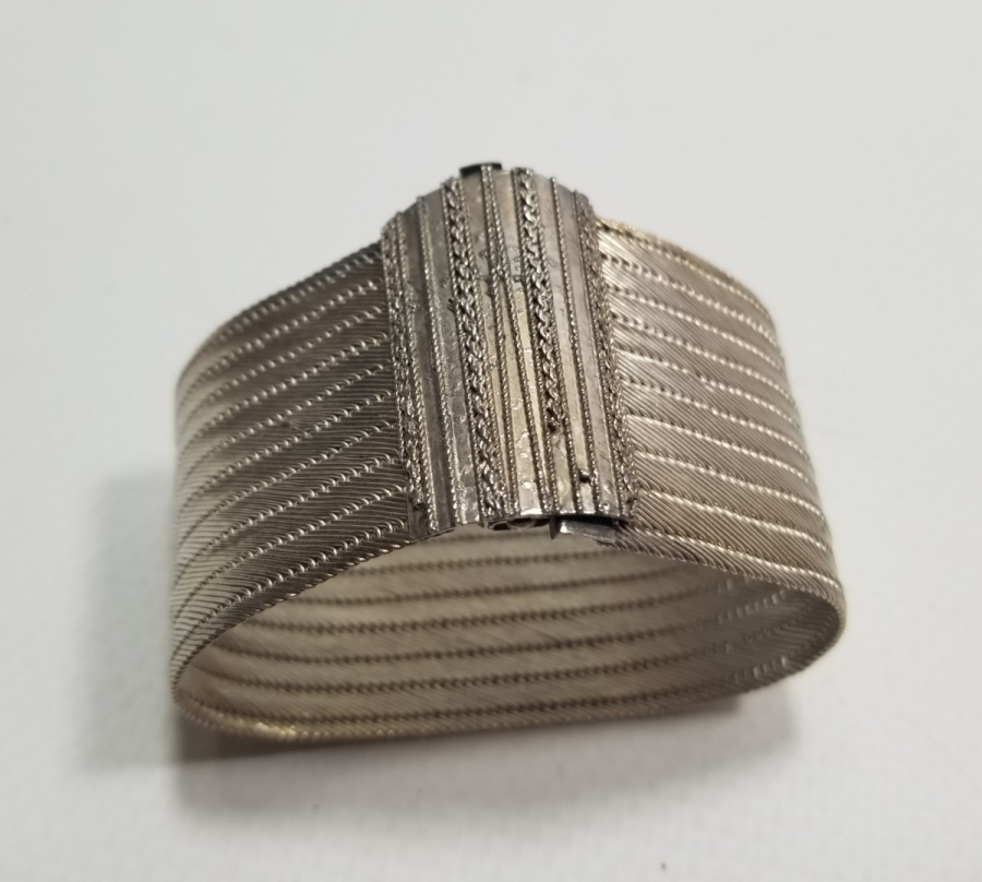 ÜZERİ KABARTMA İŞÇİLİKLİ ANTİKA TRABZON İŞİ HASIR ÖRME GÜMÜŞ GELİN BİLEZİĞİ