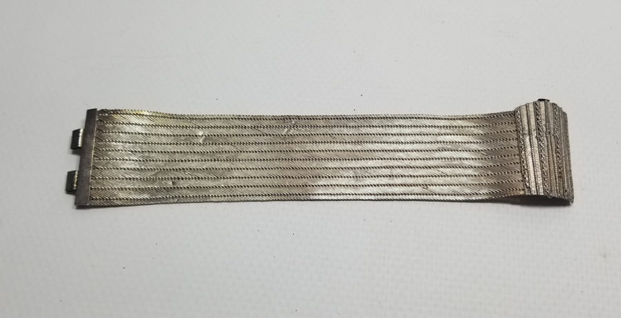 ÜZERİ KABARTMA İŞÇİLİKLİ ANTİKA TRABZON İŞİ HASIR ÖRME GÜMÜŞ GELİN BİLEZİĞİ