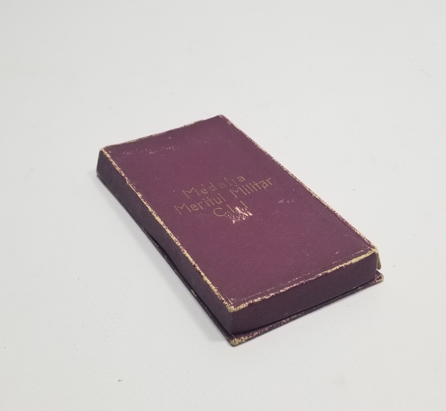 ORİJİNAL KUTUSUNDA 1. DERECE BULGAR ASKERİ LİYAKAT MADALYASI