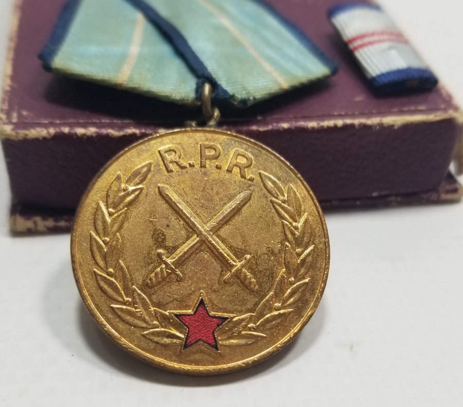 ORİJİNAL KUTUSUNDA 1. DERECE BULGAR ASKERİ LİYAKAT MADALYASI