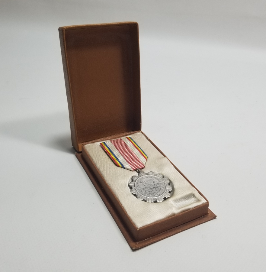 ORİJİNAL KUTUSUNDA NADİR SOVYET KURTULUŞ MADALYASI