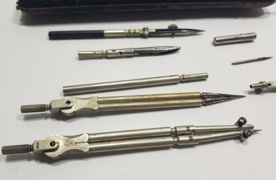 ORİJİNAL KUTUSUNDA ANTİKA PERGEL TAKIMI