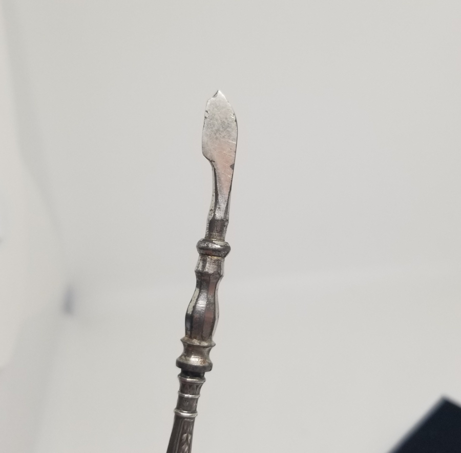 GÜMÜŞ TUTMAÇLI ANTİKA PEDİKÜR BİSTÜRİSİ