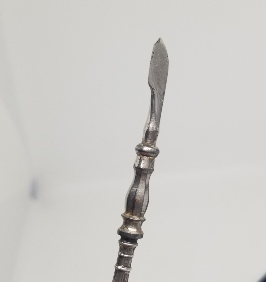 GÜMÜŞ TUTMAÇLI ANTİKA PEDİKÜR BİSTÜRİSİ