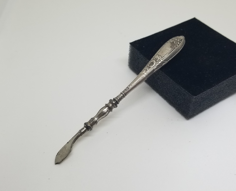 GÜMÜŞ TUTMAÇLI ANTİKA PEDİKÜR BİSTÜRİSİ