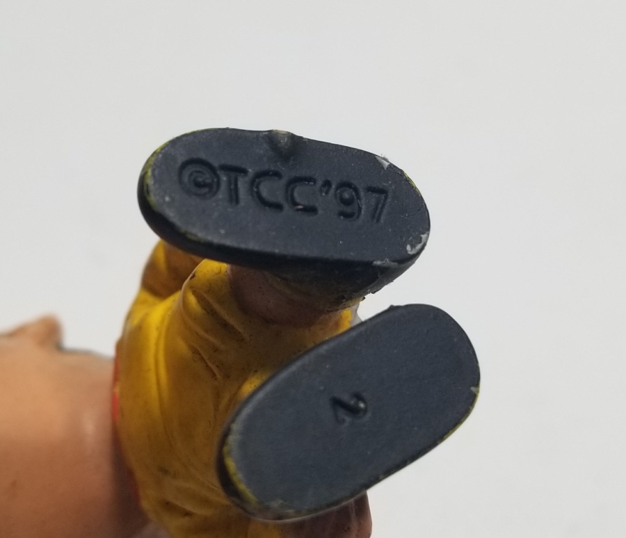 ANTİKA OYUNCAK FUTBOLCU FİGÜRLERİ