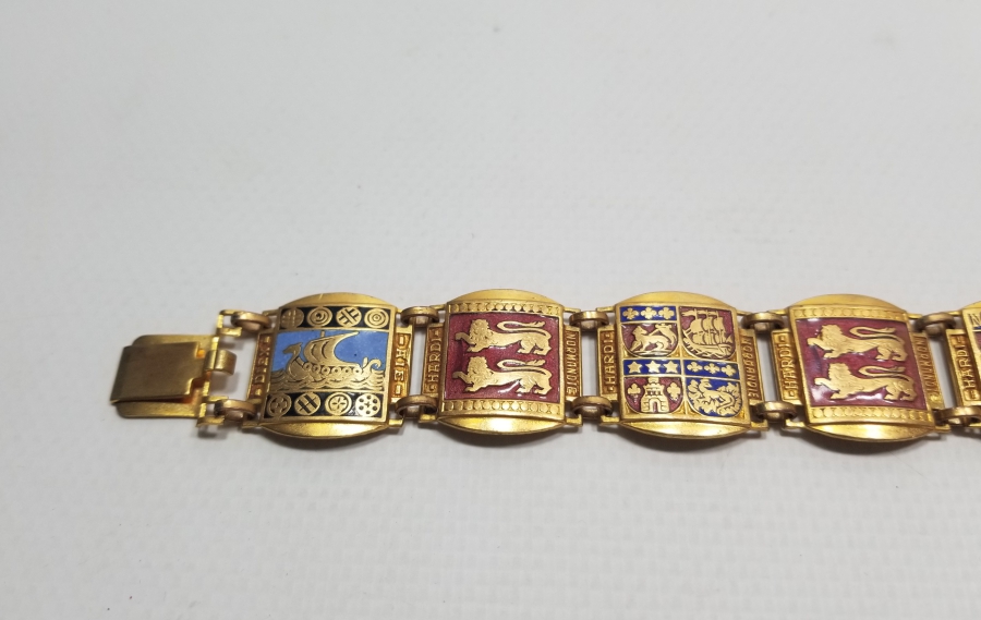 MİNE İŞÇİLİKLİ VE ALTIN KAPLAMA ANTİKA BİLEKLİK