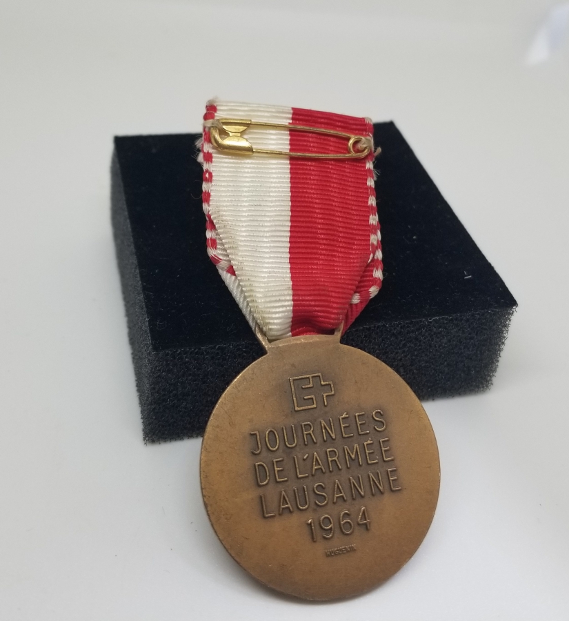 1964 TARİHLİ ORİJİNAL ASKISIYLA AVRUPA MADALYA