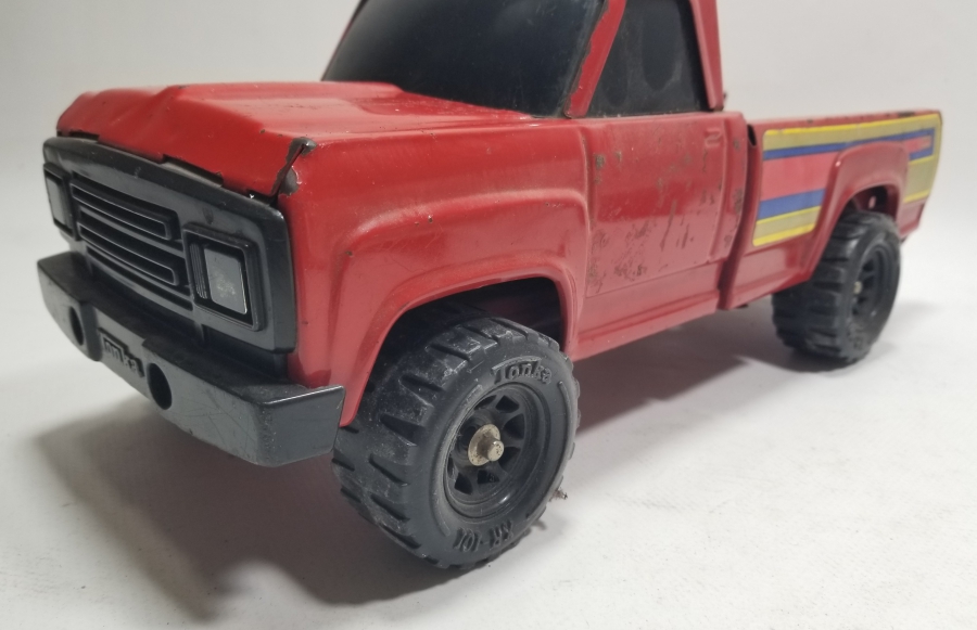 AMERİKAN YAPIMI ANTİKA TONKA METAL OYUNCAK KAMYONET