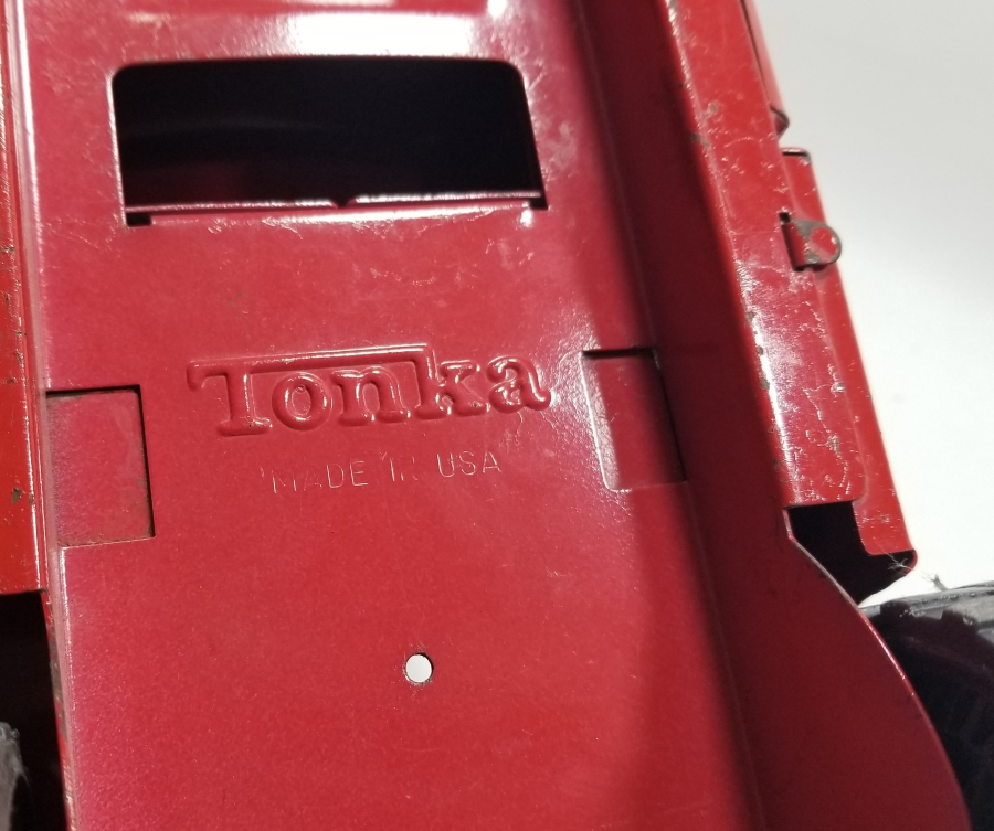 AMERİKAN YAPIMI ANTİKA TONKA METAL OYUNCAK KAMYONET