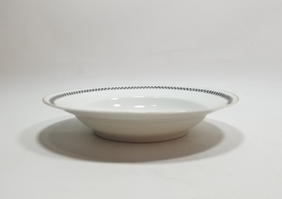 ARKASI OSMANLICA YAZILI VE ALTIN VARAKLI PORSELEN YEMEK TABAĞI