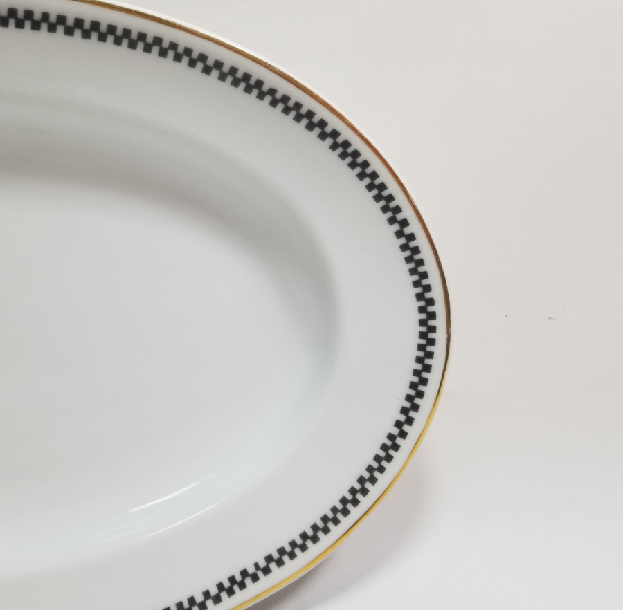 ARKASI OSMANLICA YAZILI VE ALTIN VARAKLI PORSELEN SALATA TABAĞI